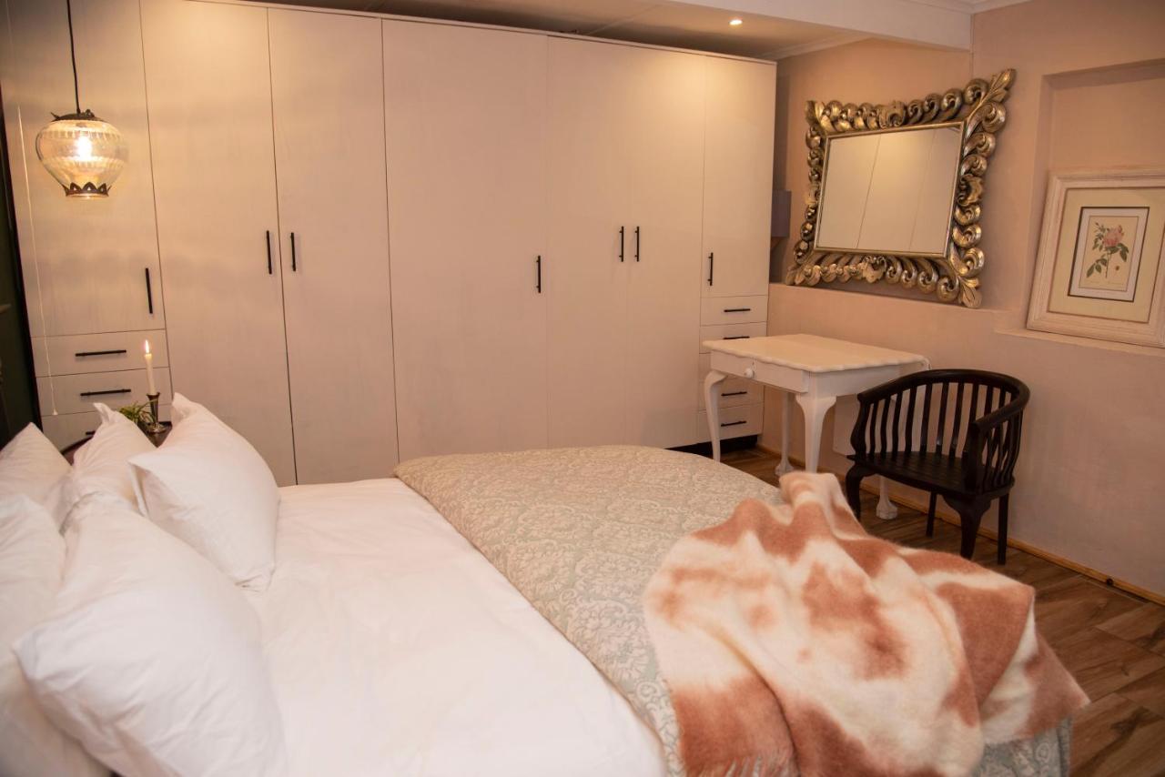 La Lupa Nera Apartment Книсна Екстериор снимка