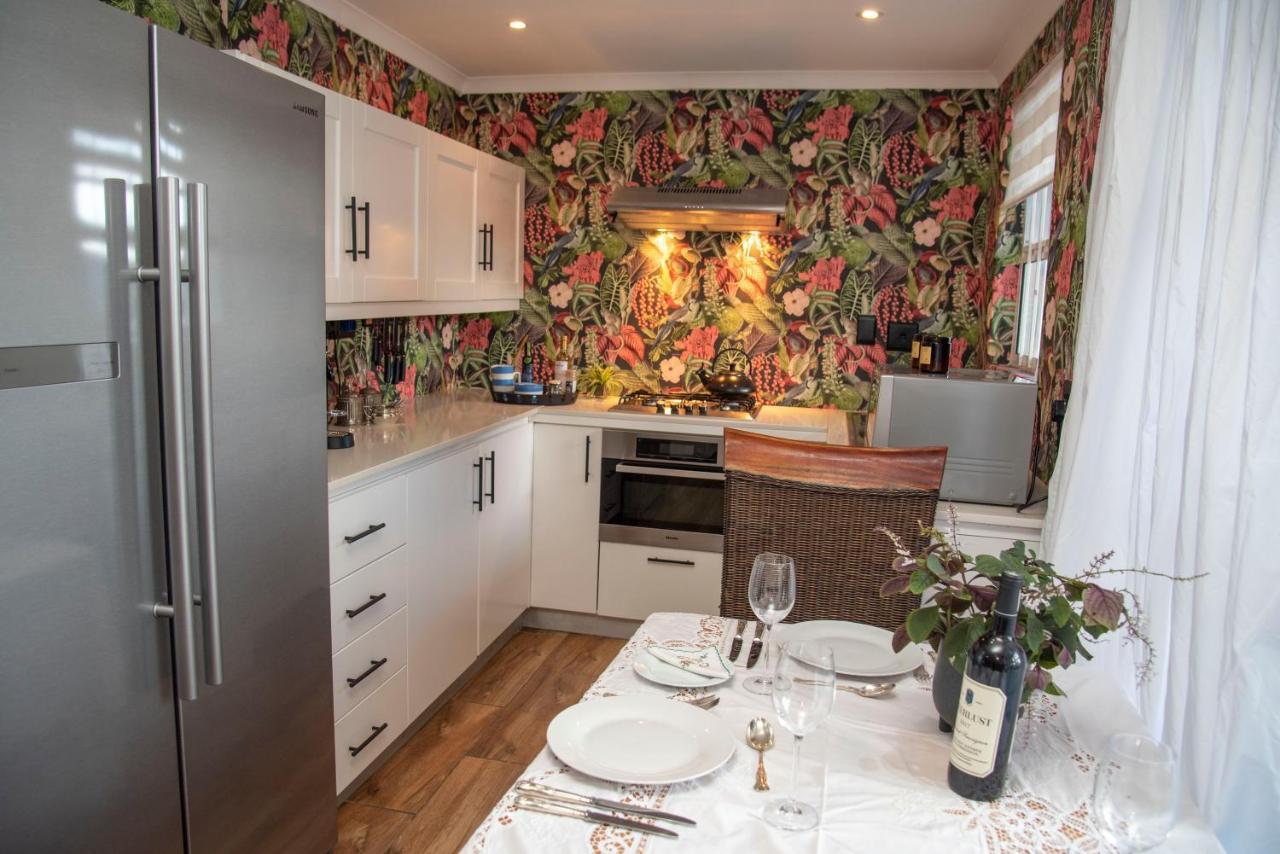 La Lupa Nera Apartment Книсна Екстериор снимка